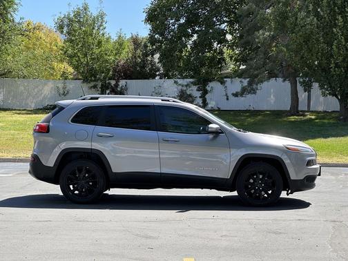 Billet Silver Metallic Clearcoat 2018 Jeep Cherokee Limited