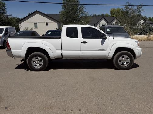 Super White 2008 Toyota Tacoma PreRunner Access Cab