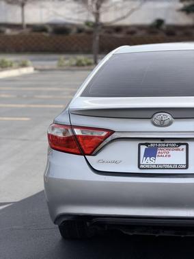 Celestial Silver Metallic 2015 Toyota Camry XLE