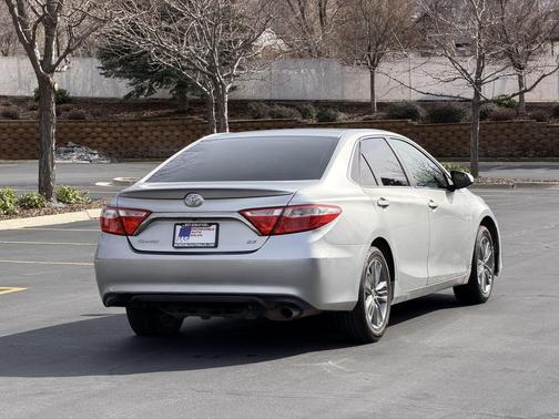 Celestial Silver Metallic 2015 Toyota Camry XLE
