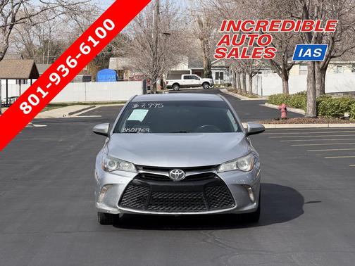 Celestial Silver Metallic 2015 Toyota Camry XLE