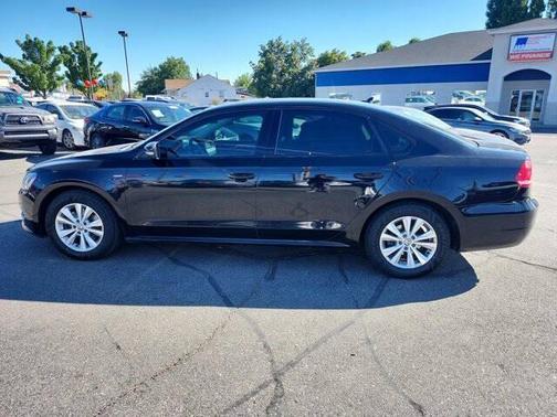 2015 Volkswagen Passat 1.8T Limited Edition