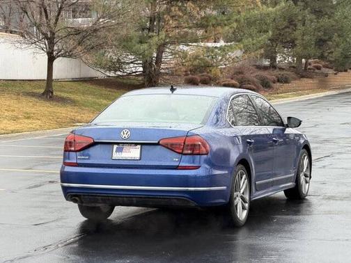 2017 Volkswagen Passat 1.8T R-Line w/Comfort