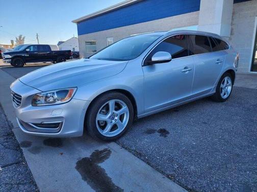 2015 Volvo V60 T5 Platinum