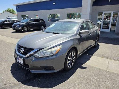 Gun Metallic 2017 Nissan Altima 2.5 SV