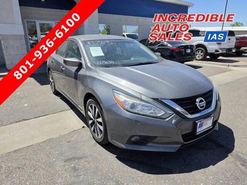 Gun Metallic 2017 Nissan Altima 2.5 SV