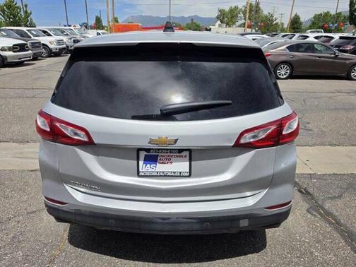 Silver Ice Metallic 2020 Chevrolet Equinox 1LT