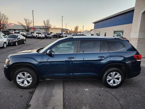 Tourmaline Blue Metallic 2018 Volkswagen Atlas 3.6L SE