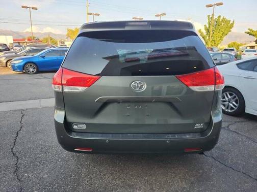 2014 Toyota Sienna XLE