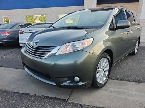 2014 Toyota Sienna XLE
