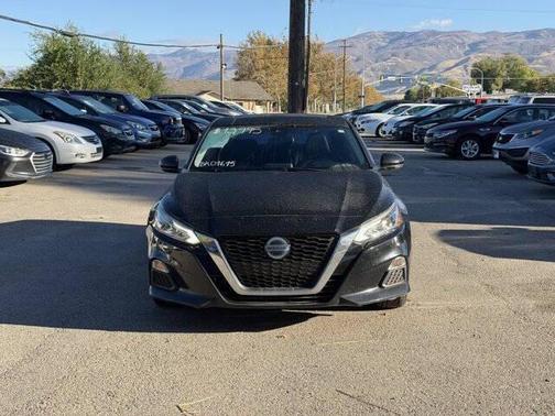 2021 Nissan Altima SR FWD