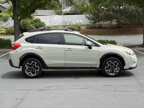 Desert Khaki 2013 Subaru XV Crosstrek 2.0i Premium