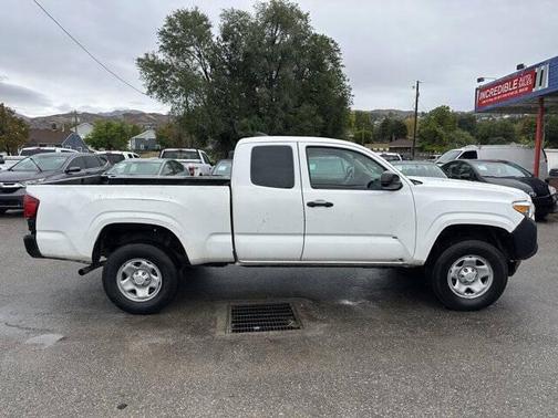 Super White 2019 Toyota Tacoma SR5