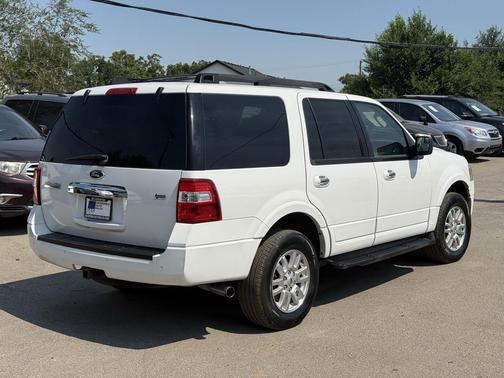 White 2012 Ford Expedition XLT