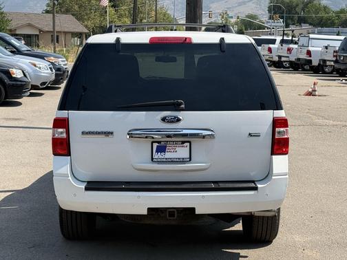 White 2012 Ford Expedition XLT