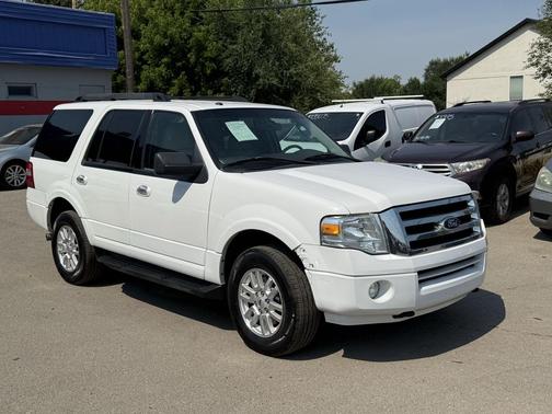 White 2012 Ford Expedition XLT