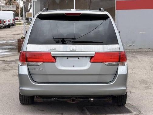 Alabaster Silver Metallic 2010 Honda Odyssey EX-L
