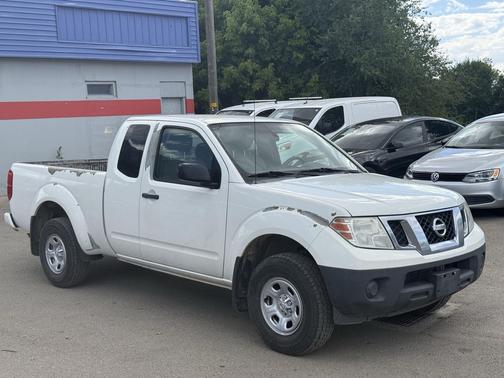 Glacier White 2018 Nissan Frontier S