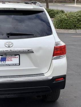 2012 Toyota Highlander SE