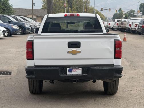 Summit White 2018 Chevrolet Silverado 1500 WT