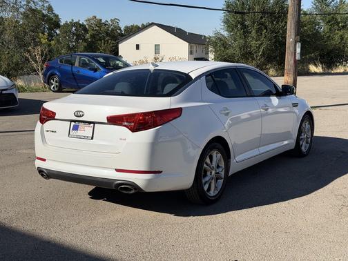 Snow White Pearl 2013 Kia Optima LX