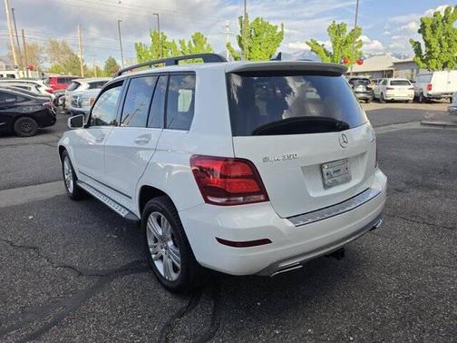 White 2015 Mercedes-Benz GLK-Class GLK 350 4MATIC