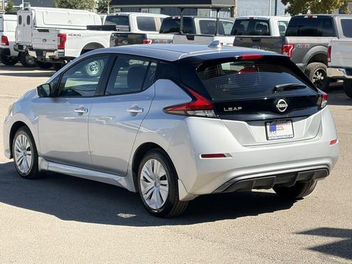 Brilliant Silver Metallic 2025 Nissan Leaf S