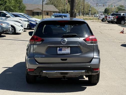 Gun Metallic 2019 Nissan Rogue S