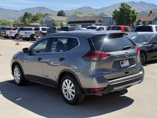 Gun Metallic 2019 Nissan Rogue S