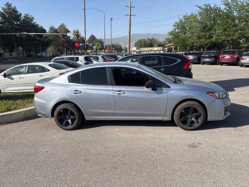 2019 Subaru Impreza 2.0i