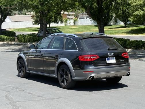 Black 2013 Audi allroad 2.0T Premium Plus