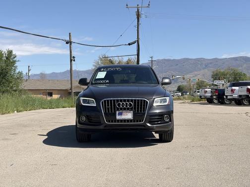 Gray 2014 Audi Q5 2.0T Premium Plus