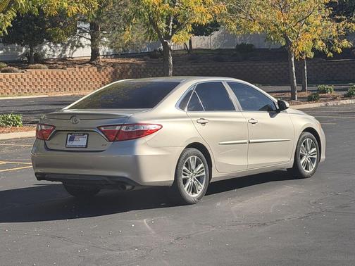 Tan 2017 Toyota Camry SE