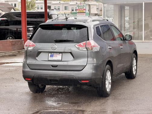 Gun Metallic 2015 Nissan Rogue SV