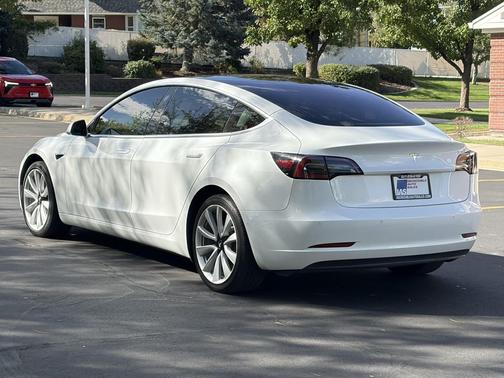 Pearl White Multi-Coat 2018 Tesla Model 3 Long Range