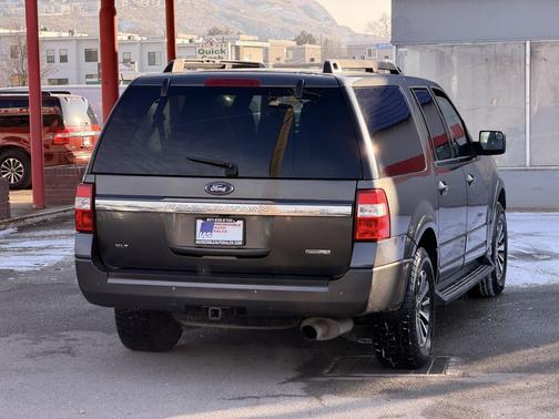 Magnetic Metallic 2016 Ford Expedition EL XLT