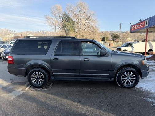 Magnetic Metallic 2016 Ford Expedition EL XLT