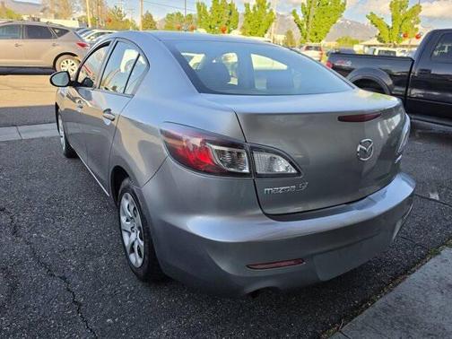 Liquid Silver Metallic 2013 Mazda Mazda3 i Sport