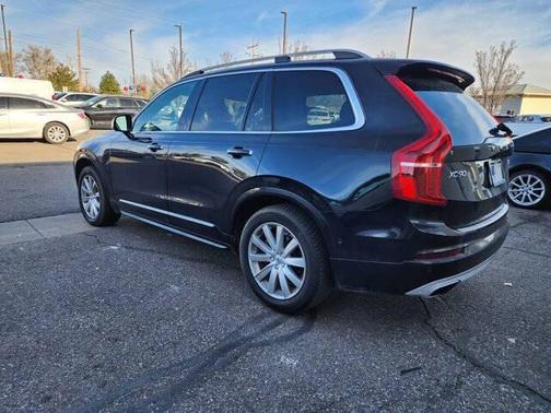 2018 Volvo XC90 T6 Momentum