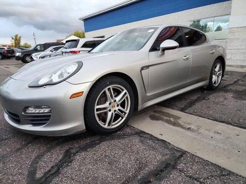 2011 Porsche Panamera 4