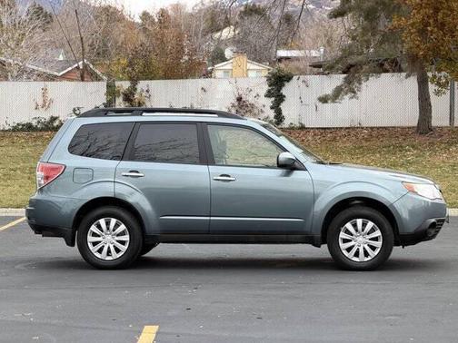 Sage Green Metallic 2013 Subaru Forester 2.5X Premium