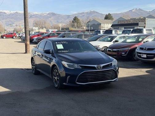 Parisian Night Pearl 2018 Toyota Avalon XLE