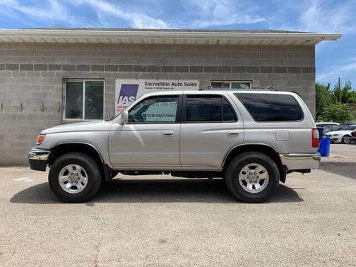 2000 Toyota 4Runner SR5 4WD