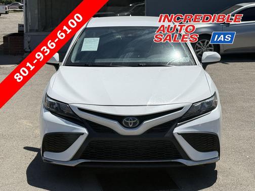 Super White 2021 Toyota Camry SE