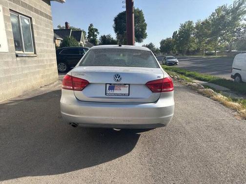 2013 Volkswagen Passat 2.5 SE