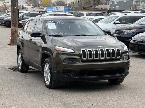 2015 Jeep Cherokee Sport