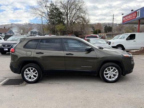 2015 Jeep Cherokee Sport