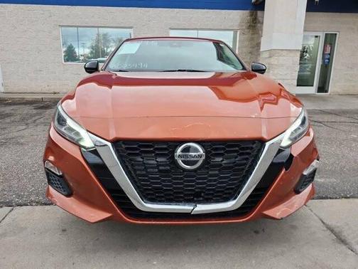 2020 Nissan Altima SR FWD