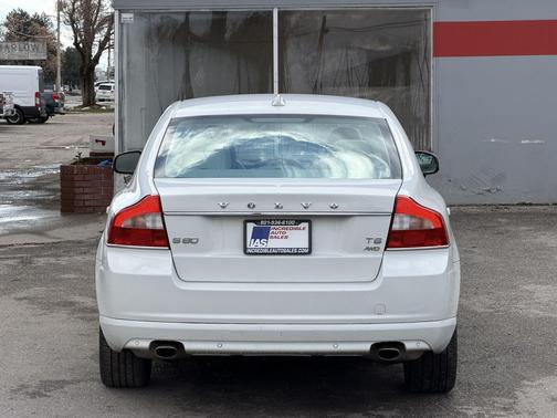 Ice White 2012 Volvo S80 3.0L
