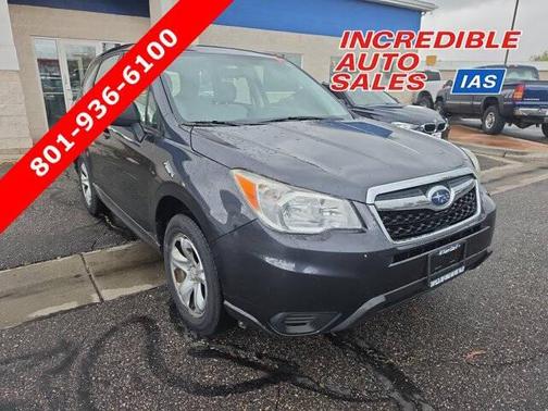 Dark Gray Metallic 2015 Subaru Forester 2.5i